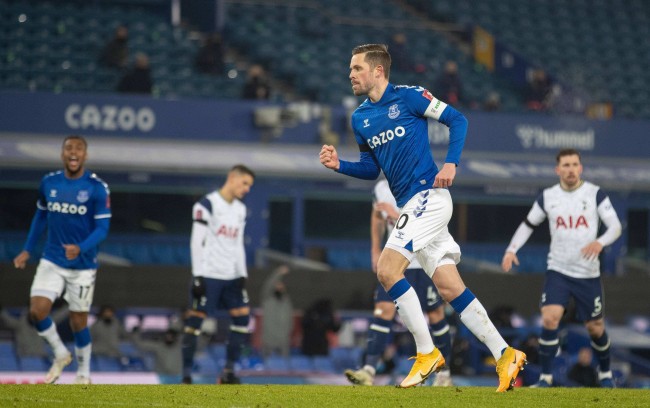 的精准直塞 的精准直塞